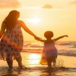 Çocuk Yetiştirirken Farklı Olanı Benimsetmek Gerekiyor