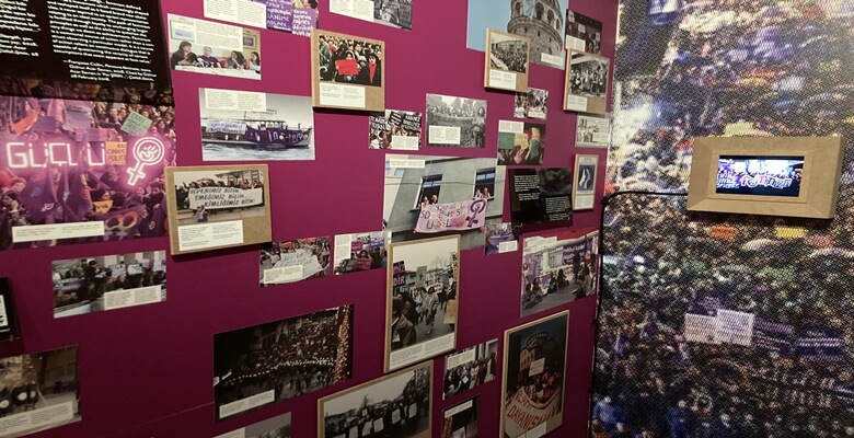 Kadın Eserleri Kütüphanesi