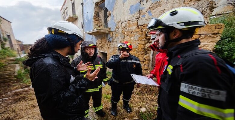 Yaşam alanları kadınlar için zorlu ve güvensiz
