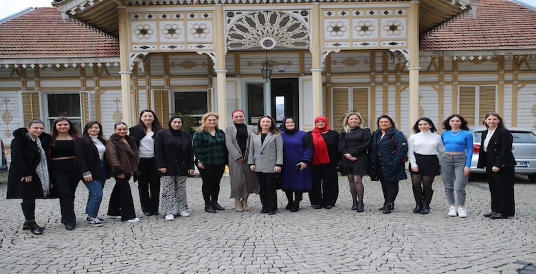 Uber, Taksi Sürücüsü Kadınlar ile Bir Araya Geldi