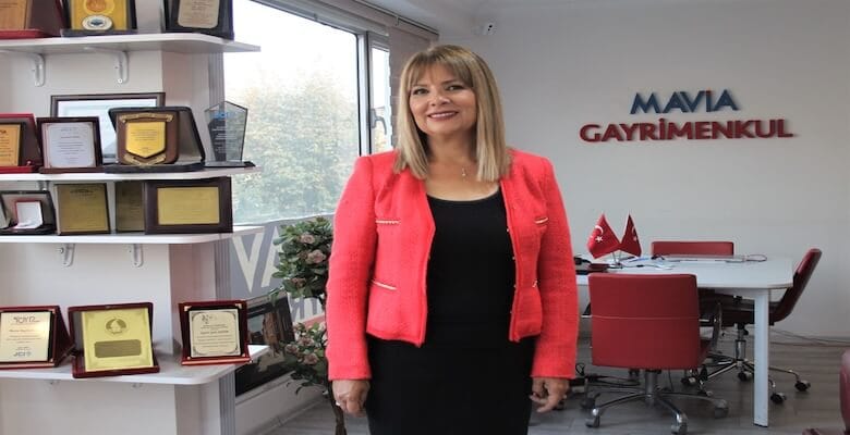 100 Kadının Hikayesi Sürükleyici Bir Yolculuğa Davet Ediyor