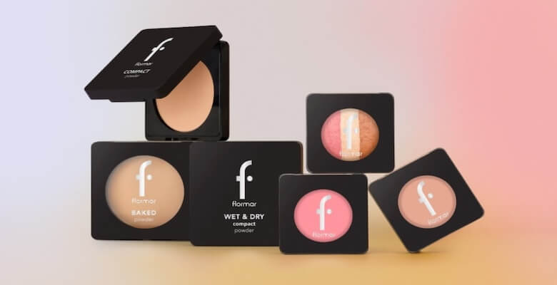 Mükemmel Makyajın Sırrı: Primer, Pudra ve Sabitleyici Sprey Kullanımı