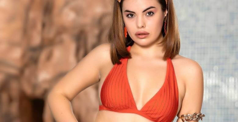 ElbiseBul’da Yazın En Şık Plaj Giyim Trendleri