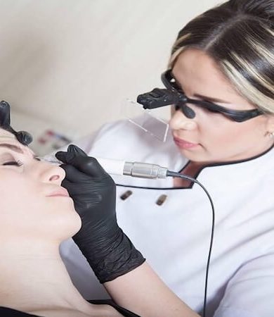 Kalıcı Makyaj Artık Milyar Dolarlık Bir Endüstri