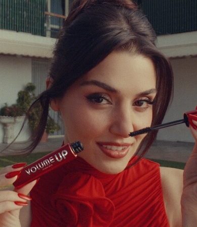 Türkiye'nin 1 Numaralı Makyaj Markası Flormar'ın Yeni Global Marka Yüzü “Hande Erçel” ile ilk lansmanı: “Volume Up Mascara”