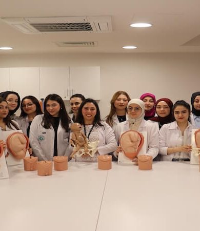 Dijitalleşme Ebelik Hizmetlerini Dönüştürüyor