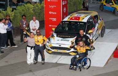 Kübra Denizci Keskin Eskişehir Rallisi’nde Kadın Pilotlar Birinciliğini Kazandı